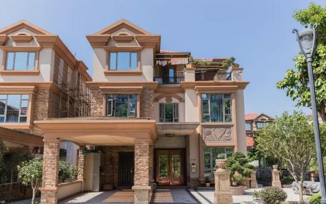 外墻翻新，我選擇的是水包水，色彩逼真酷似大理石的效果